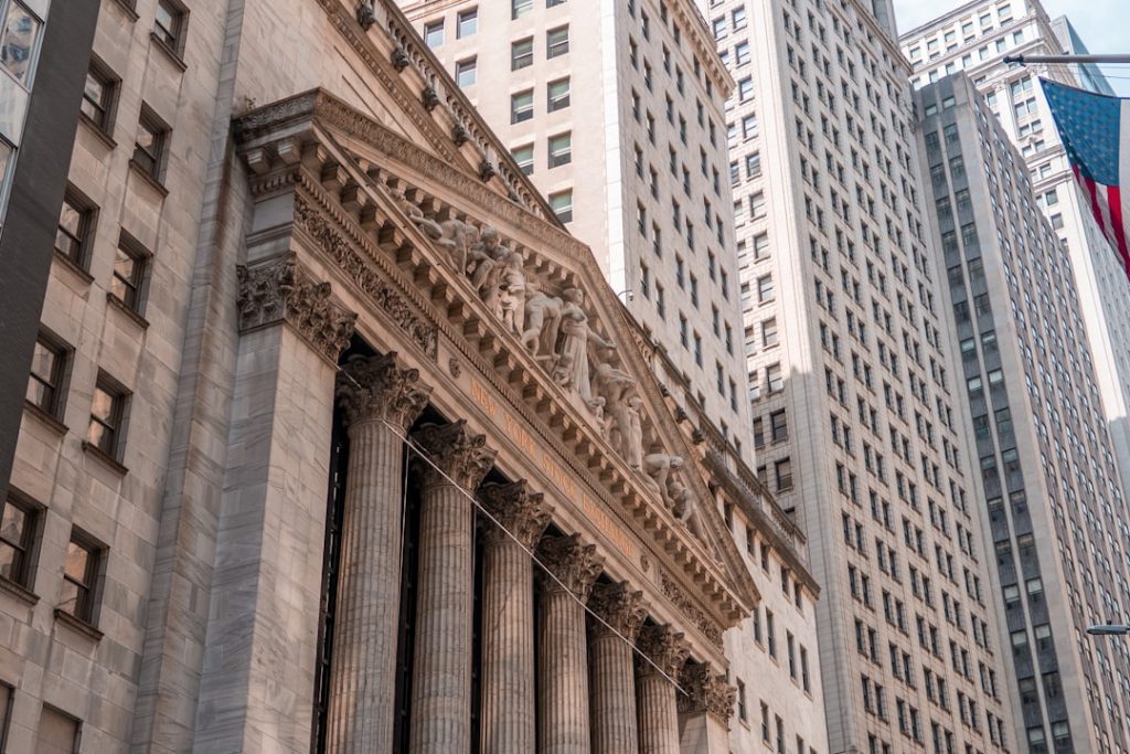 איך אנשים מרוויחים הון מקריפטו — גם בלי להבין טכנולוגיה